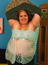 Pretty plumper slowly getting rid of her clothes to indulge her insatiable pussy with a good rub